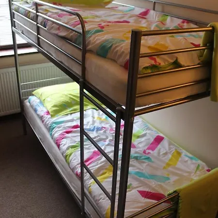 Cosy Apartament In With Free Parking Apartment