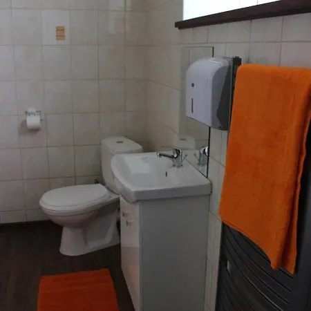 Cosy Apartament In With Free Parking Apartment