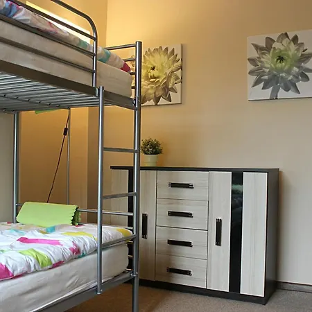 Cosy Apartament In With Free Parking Apartment